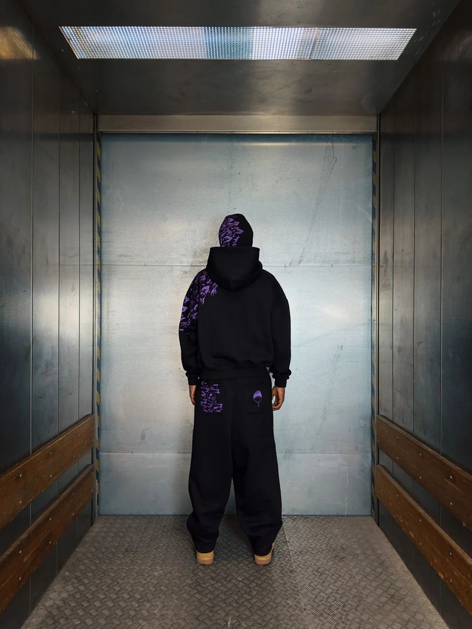 "SASUKE UCHIHA" ZIP HOODIE