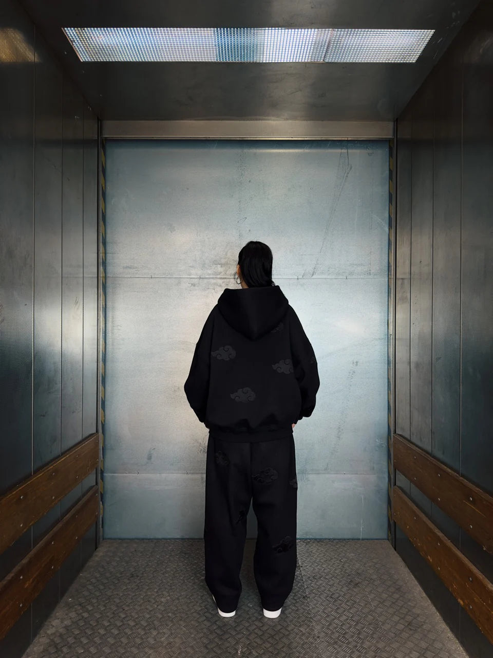 "SASUKE UCHIHA" ZIP HOODIE