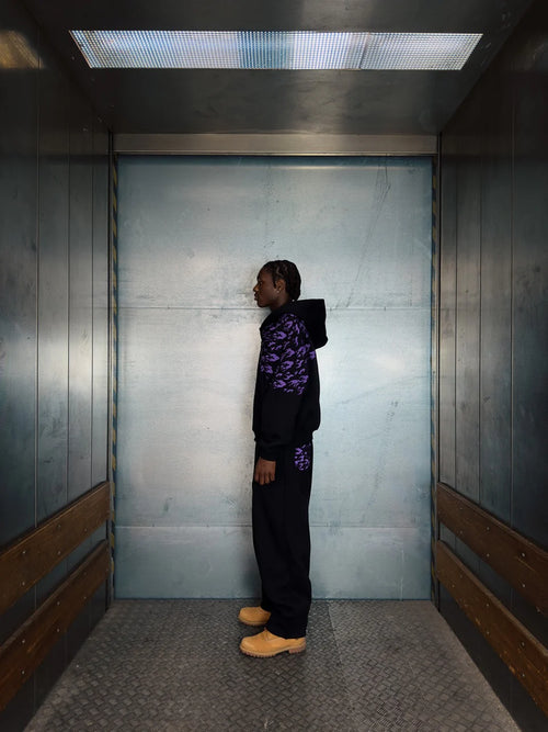 "SASUKE UCHIHA" ZIP HOODIE